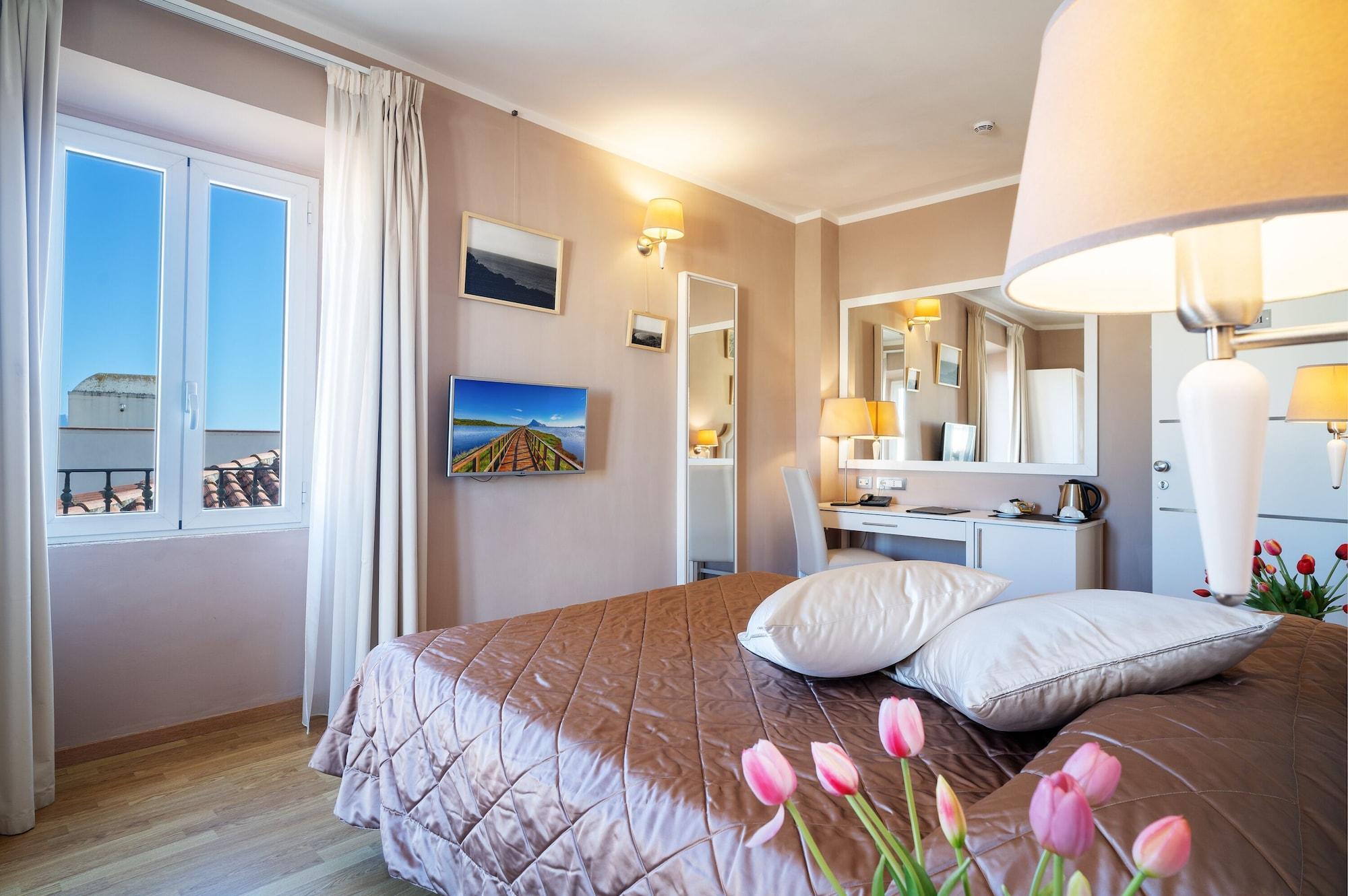 Hotel Centrale Όλμπια Εξωτερικό φωτογραφία
