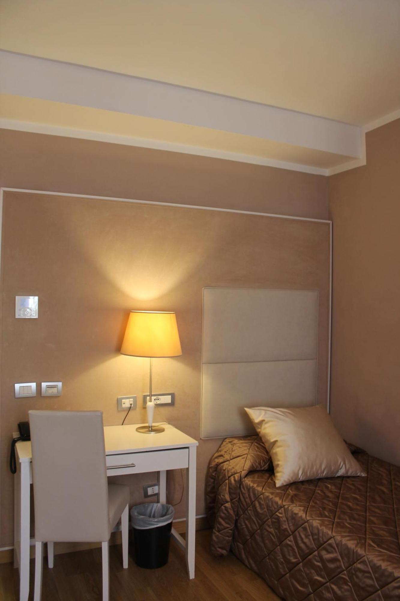 Hotel Centrale Όλμπια Εξωτερικό φωτογραφία