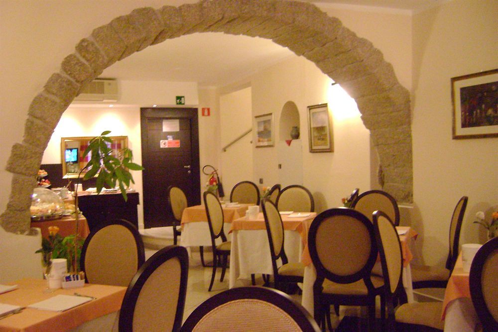 Hotel Centrale Όλμπια Εξωτερικό φωτογραφία